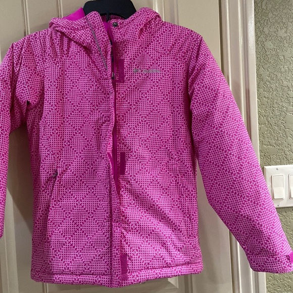 Girls Puffy Coat by Columbia Brand. EUC! - Picture 8 of 16